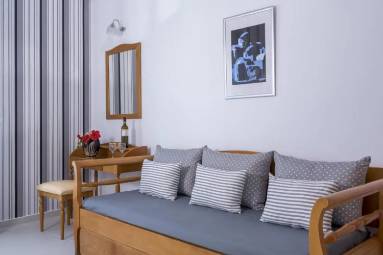 Santellini Hotel