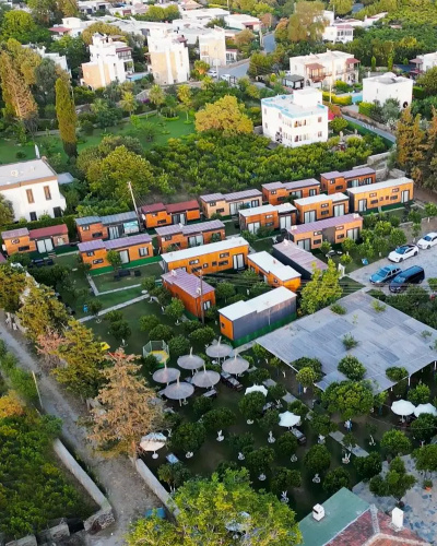 Mi̇ya Garden Ti̇ny House