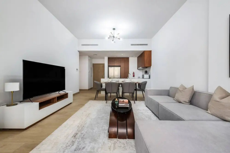 Stylish 2BR in La Rive 2
