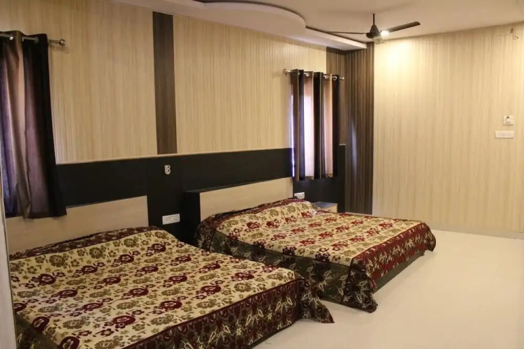 Hotel Gokul inn