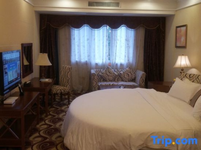 Deluxe Double Suite