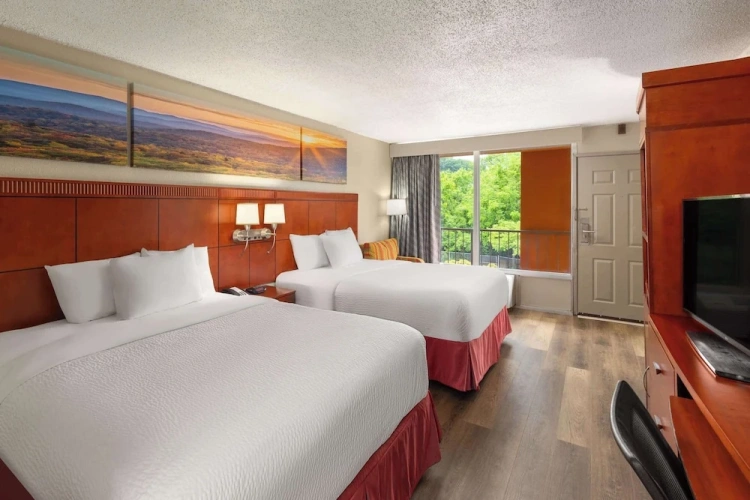 Standard Quadruple room with balcony