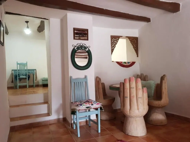 3 Bedrooms Cottage