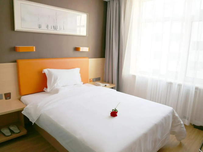 7Days Premium Chengde Luanping Huaxing Road Branch