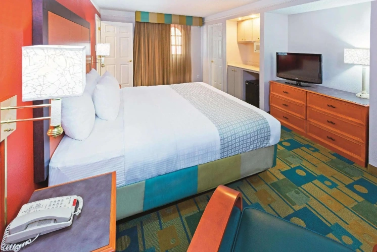 Deluxe Double Suite