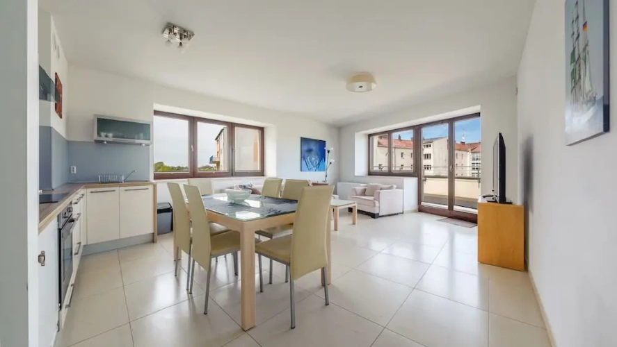 Apartment with balcony