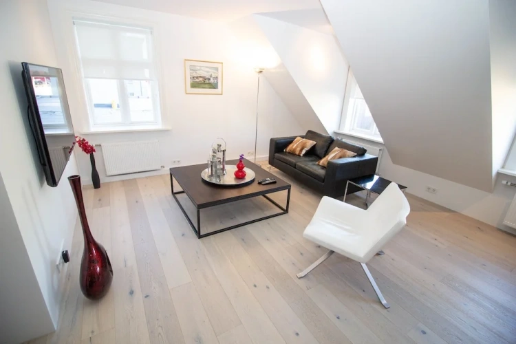 2 Bedrooms Apartment with balcony
