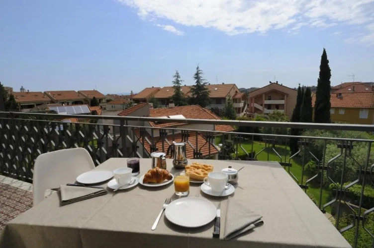 Standard Apartment