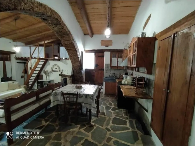 2 Bedrooms Cottage