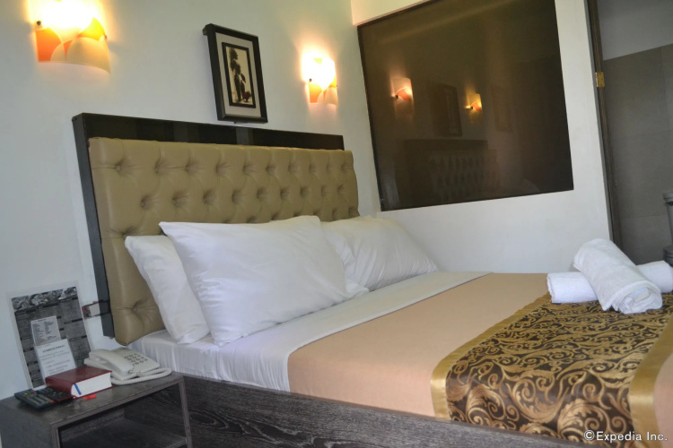 Zanrock MicroHotel
