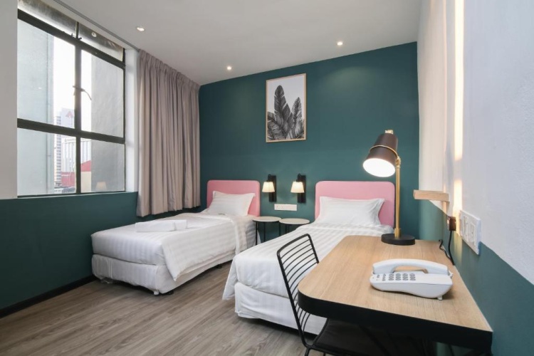 Standard Twin room