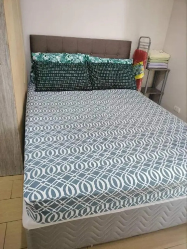 Cubao ManhattanHeights Unit 7EF Tower B, 1BR