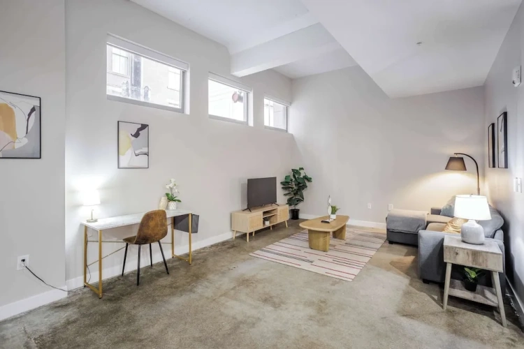 3 Bedrooms Deluxe Apartment