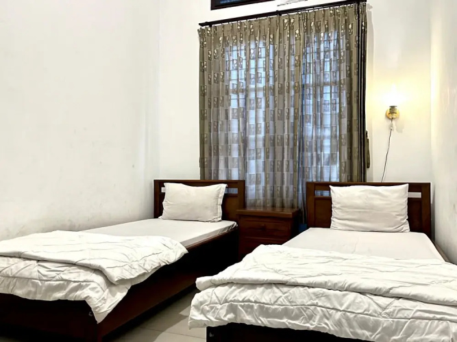 D Maktab Syariah Mitra RedDoorz Malang