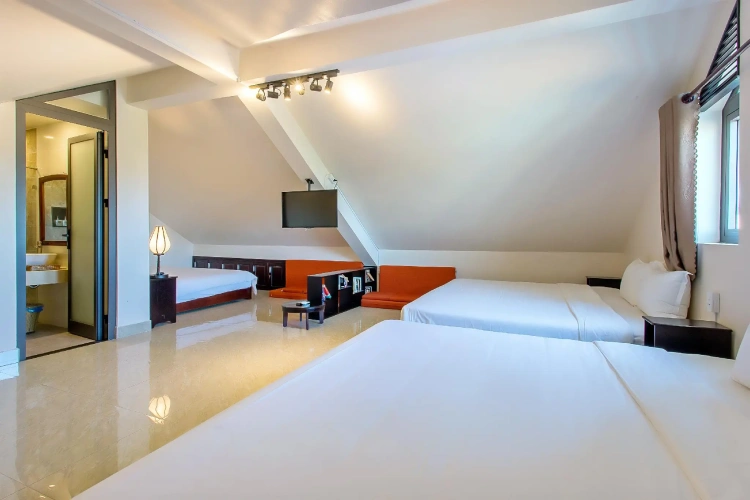 Standard Family room
