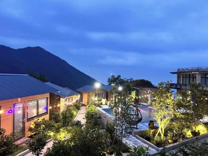 Double Bungalow with garden view