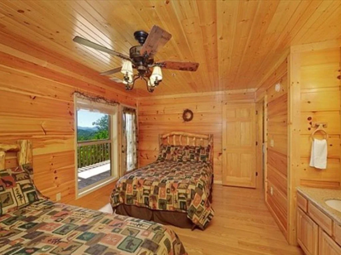 Big Bear Lodge