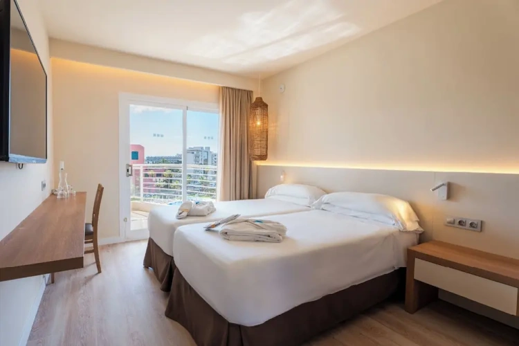 Standard Double room with balcony and with panoramic view