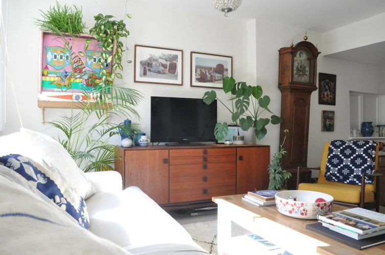 2 Bedroom Apartment With Garden in Hackney