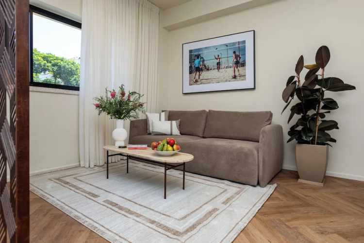 De Sheinkin Suites