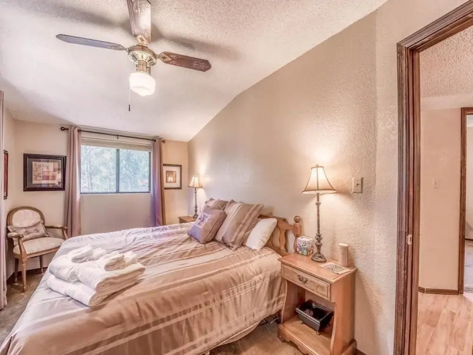 Mockingbird Cabin, 3 Bedrooms, Sleeps 8