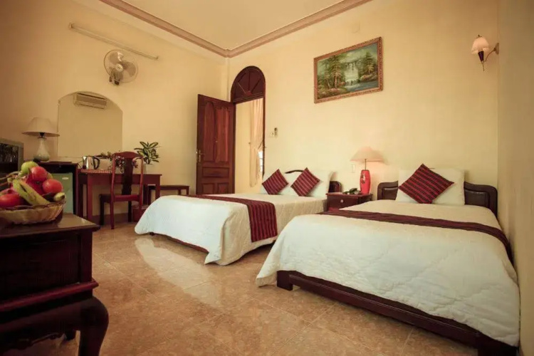 Oriole Hotel  Spa