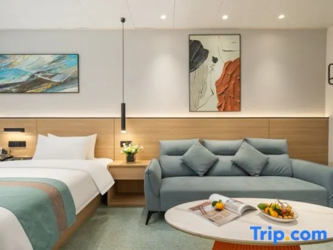 Premier room