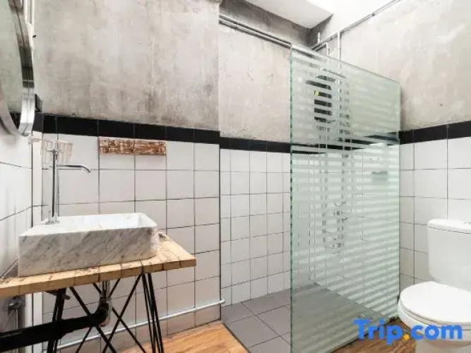 Ombra House 21-24