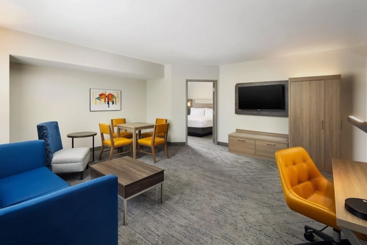 2 Bedrooms Suite