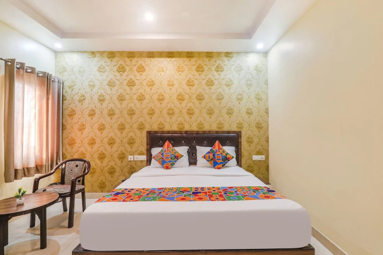 Fabexpress Grand Inn