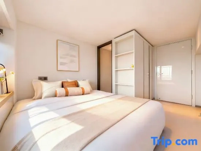 2 Bedrooms Business Suite with panoramic view