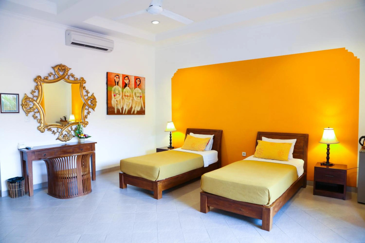 Aquarius Beach Hotel