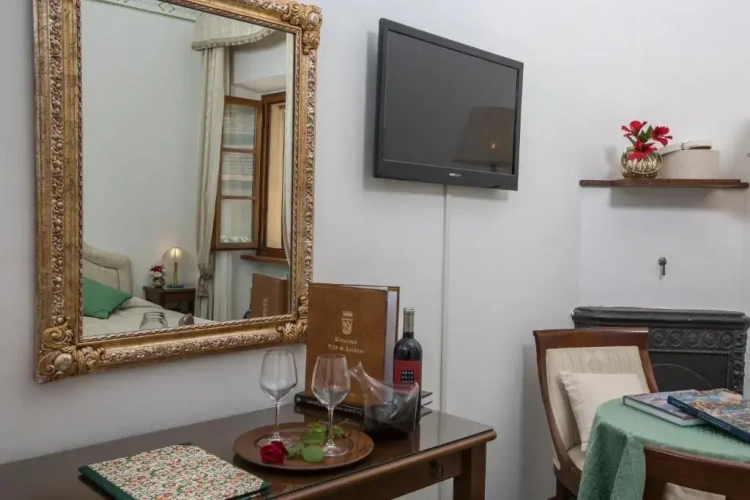 Deluxe Double room with view