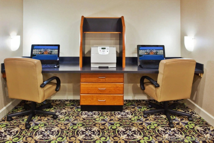Comfort Inn & Suites Savannah Airport