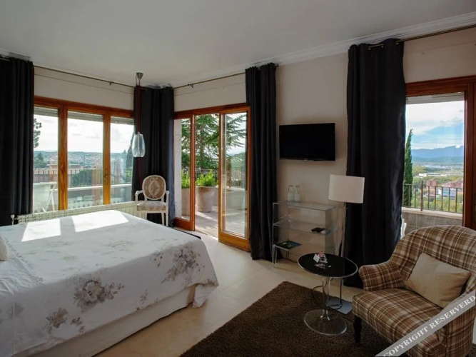Montjuic Bed & Breakfast