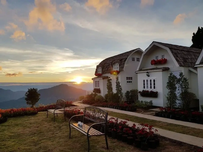 Standard room with sunrise view