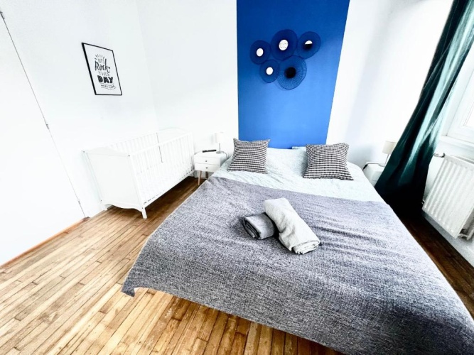 3 Bedrooms Apartment