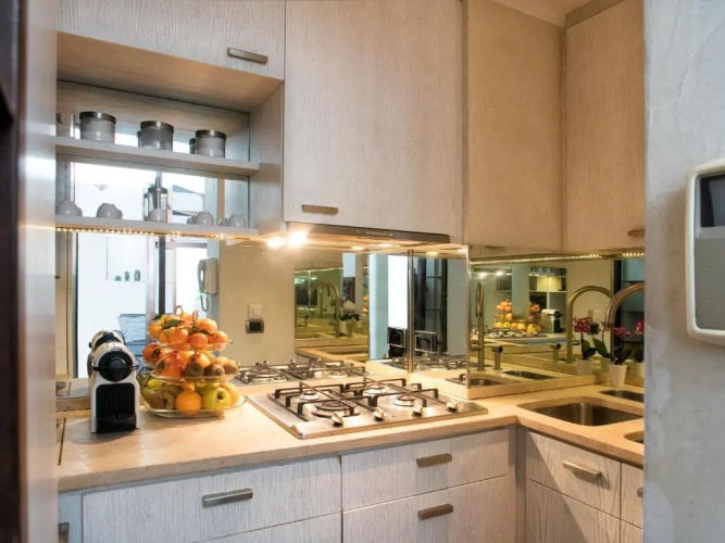 Piazza Venezia Luxury Design Apartment