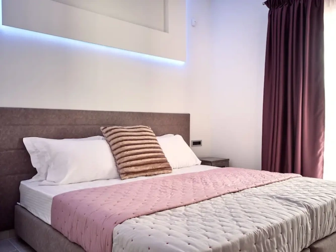 Deluxe Apartment with balcony