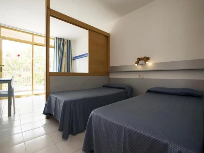 1 Bedroom Apartment with balcony