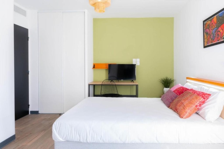 1 Bedroom Double Apartment