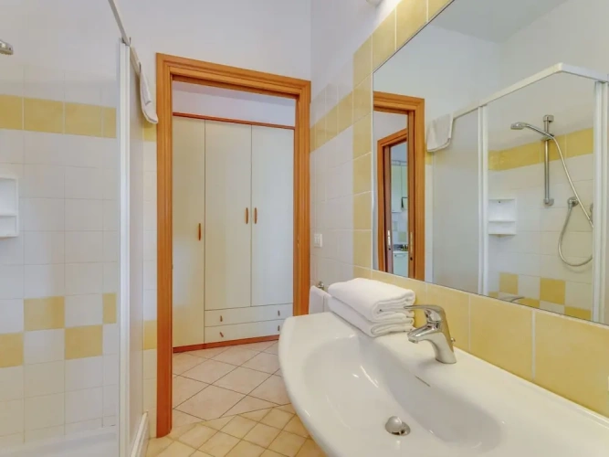 Single Apartment