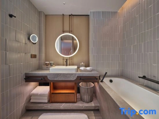 Deluxe Double Suite
