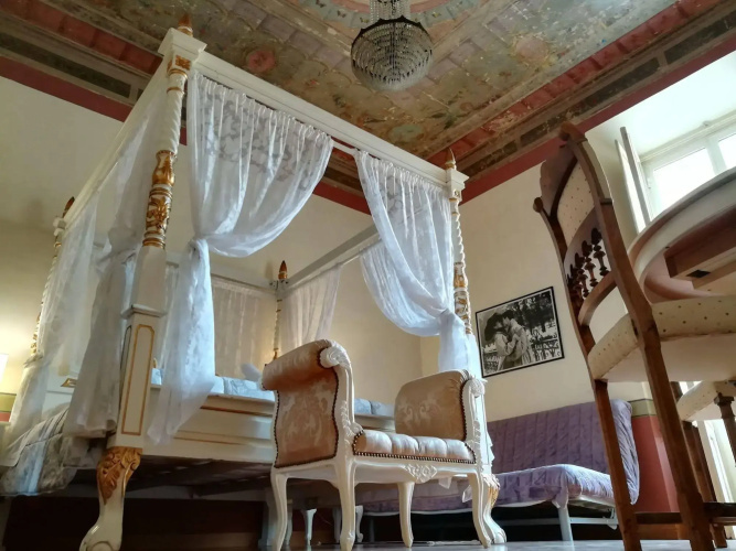 Nerva Accommodation