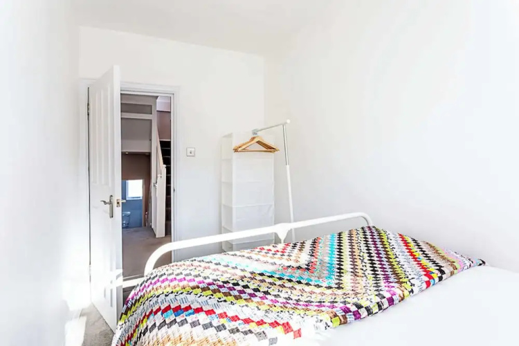 Three Bedroom Kensington Flat