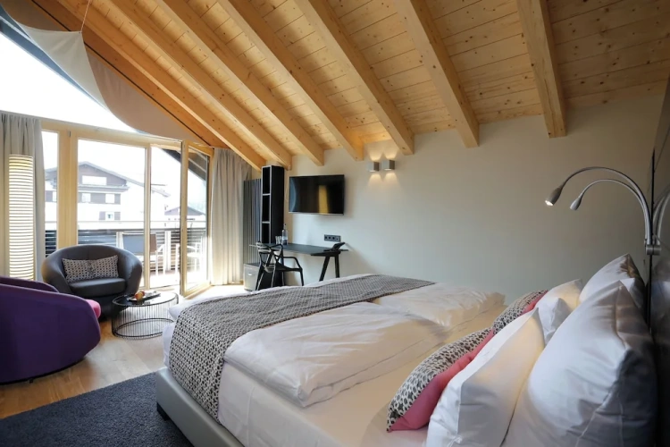 Deluxe Double room with balcony