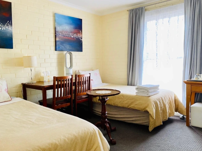 Standard Twin room