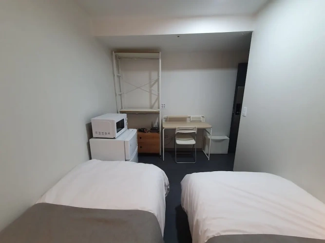 Standard Twin Basement room