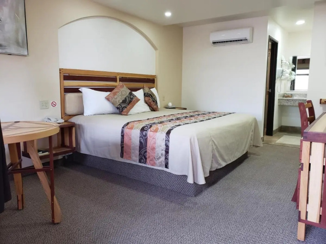 Hotel La Villa de Zaragoza