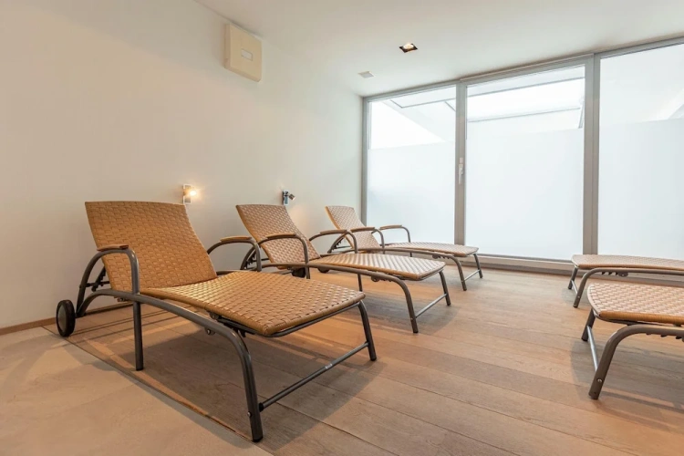 Single Apartment